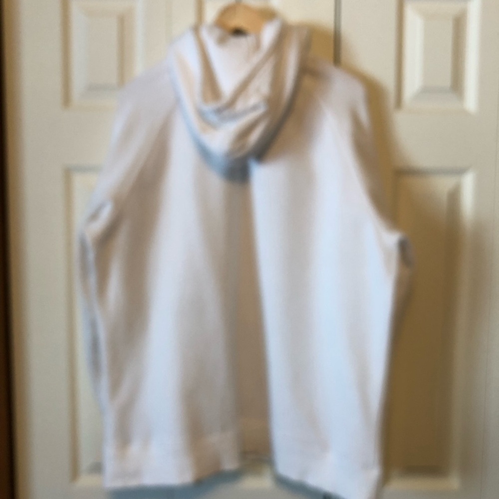 🎉HP🎉The North Face Classic White Hoodie - Picture 2 of 2